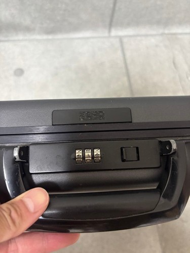 Zero halliburton attache case - attache,