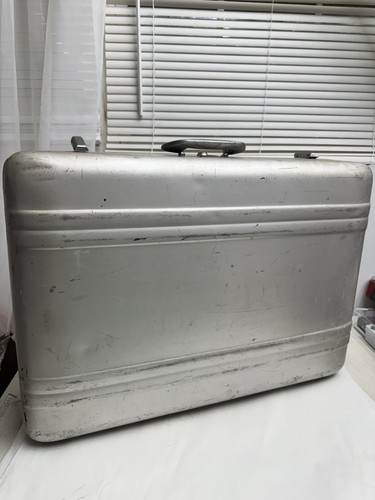 Vintage halliburton aluminum - vintage,