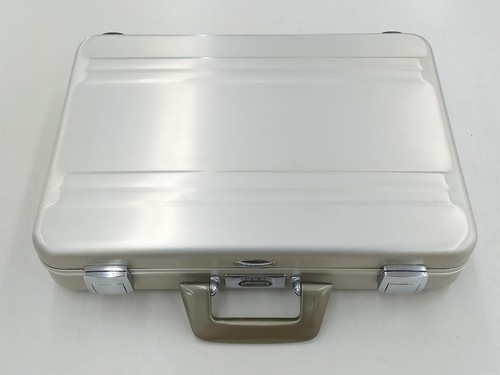 Zero halliburton elite attache - halliburton,