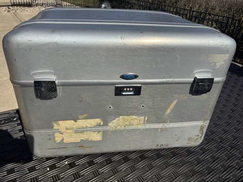 Large vintage zero halliburton - vintage,