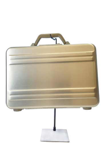 Zero halliburton briefcase - zero,