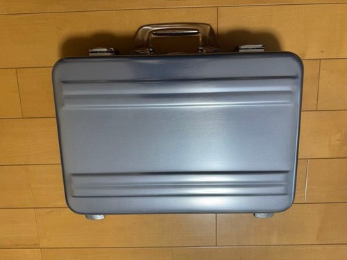 Zero halliburton clear handle - zero,