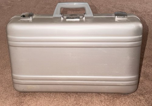 Vintage zero halliburton - zero,