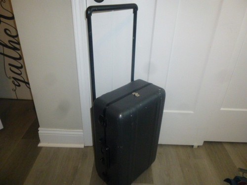 Vntg zero halliburton aluminum - vntg,