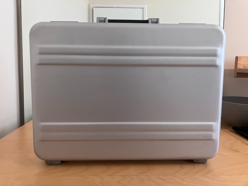 Zero haliburton aluminium - zero,