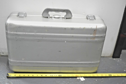 Halliburton case 21x13x7 - case,,
