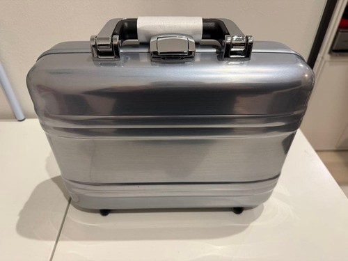Rare zero halliburton - rare,