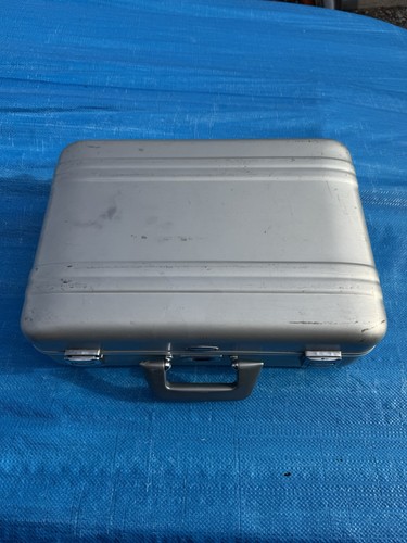 Zero halliburton aluminum case - aluminum,