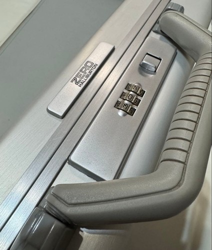 Zero halliburton aluminum case - zero,