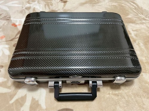 Zero halliburton carbon - zero, p-carbon