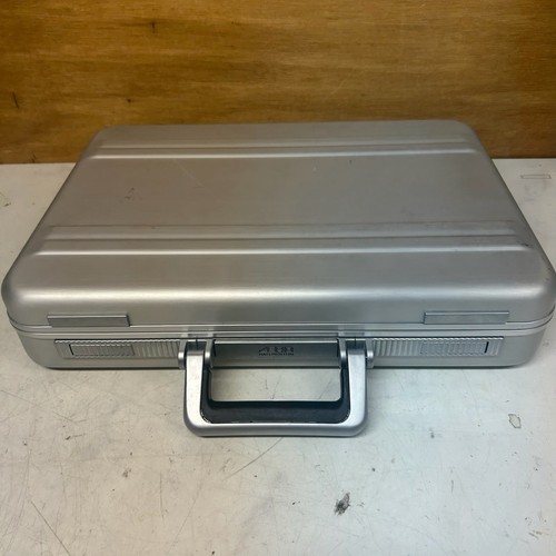 Zero halliburton silver - halliburton,