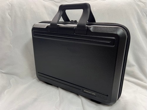 Zero halliburton attaché case - attaché,