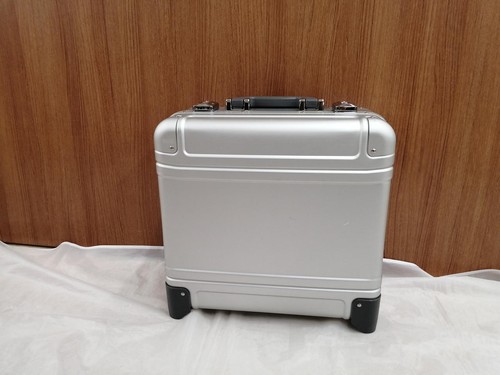 Zero halliburton carry - carry, on