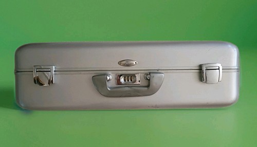 Zero halliburton silver - zero,